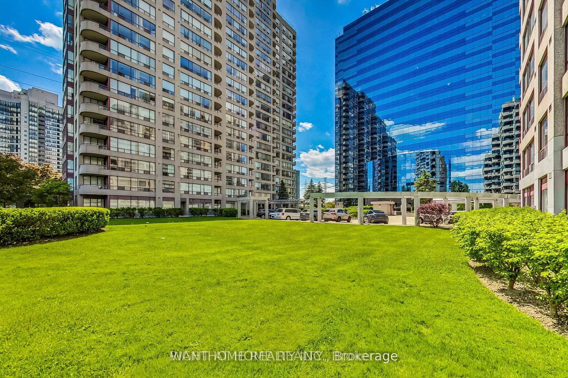 Front of Unit 1709, 5765 Yonge Street