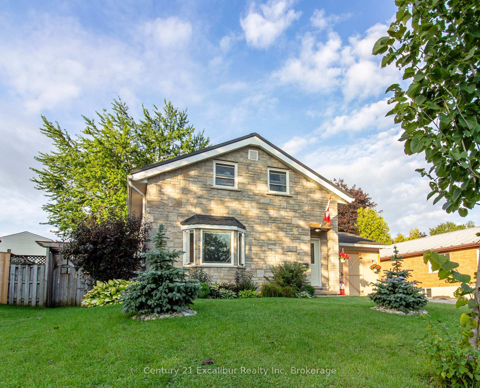 Photo of 517 Shortreed Avenue