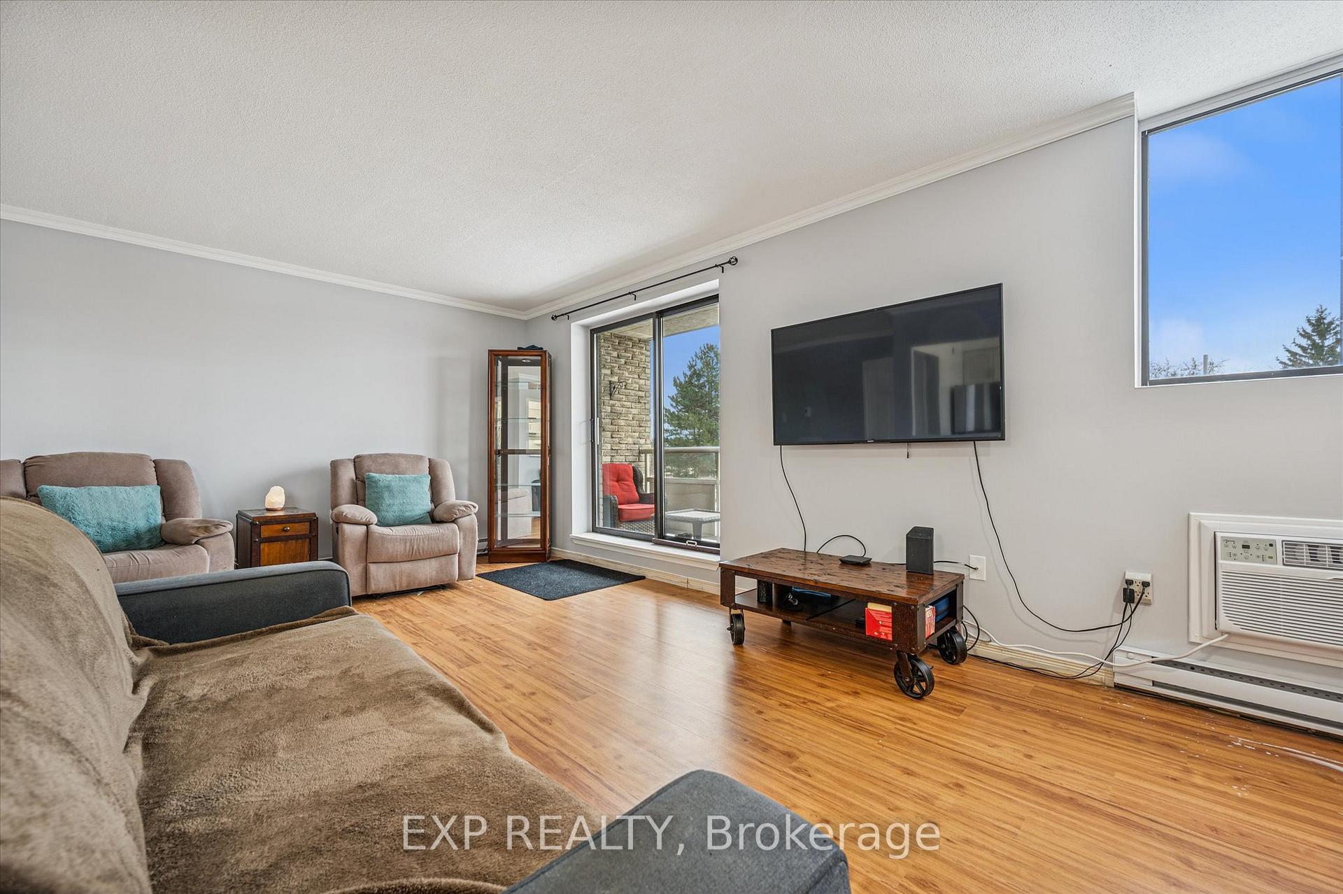 Photo 19 of Unit 301, 93 Westwood Road, Guelph, Willow West/Sugarbush/West Acres — HOMEH