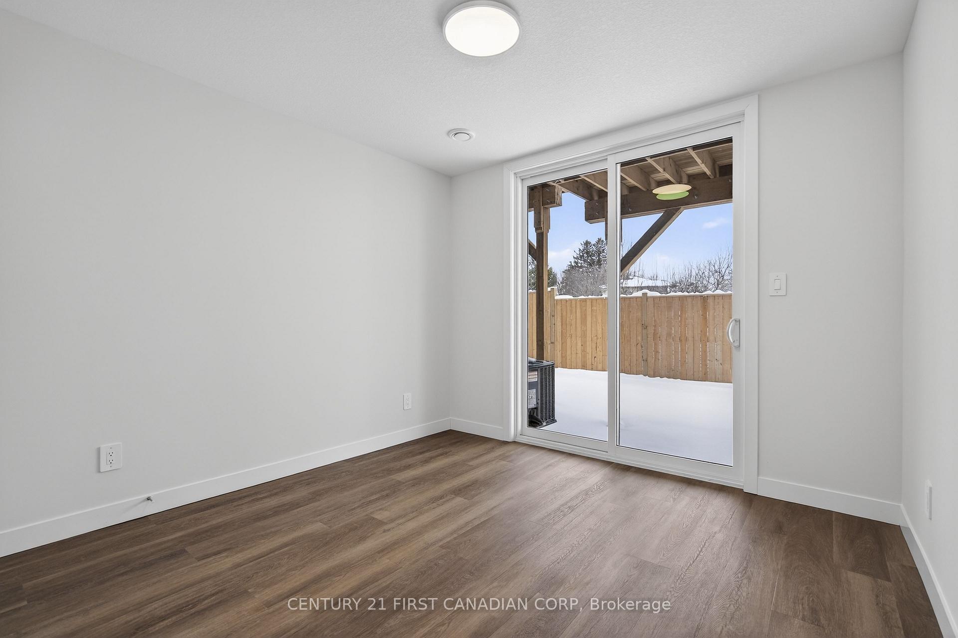 Photo 7 of Unit 16, 349 Southdale Road E, London, South W — HOMEH