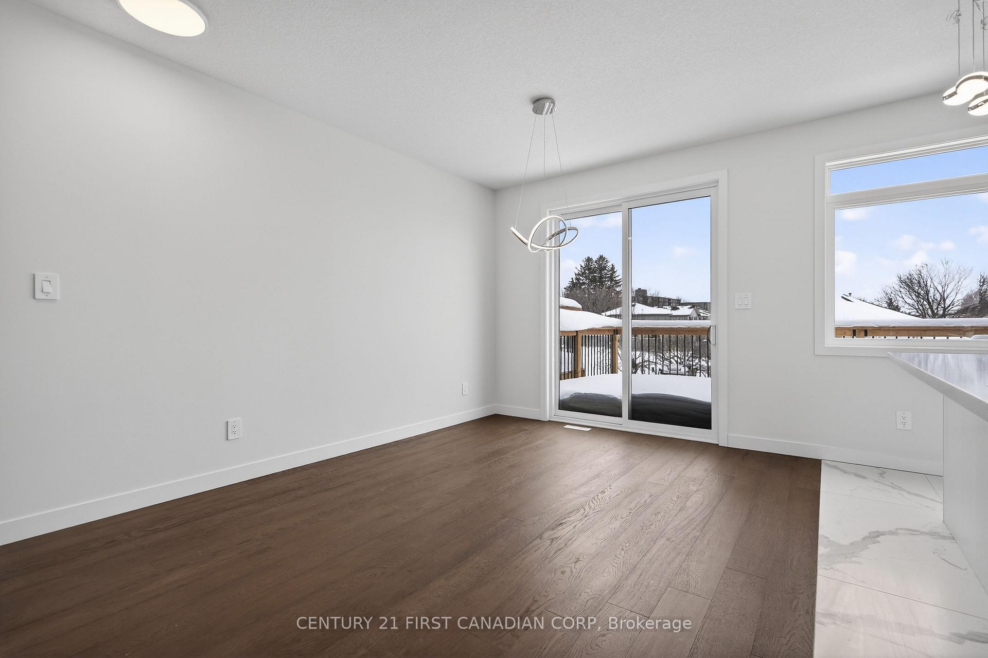 Photo 11 of Unit 16, 349 Southdale Road E, London, South W — HOMEH