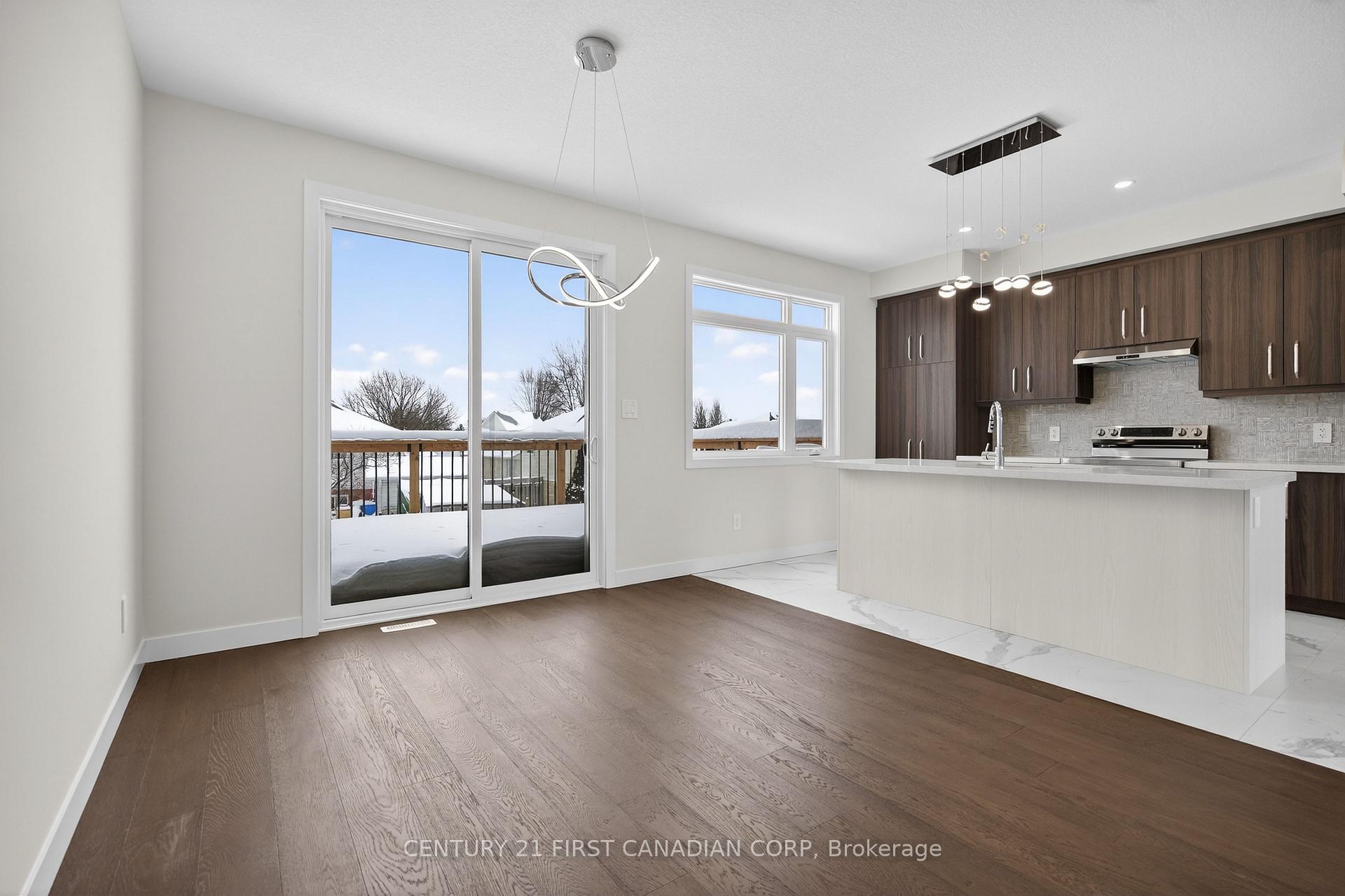 Photo 10 of Unit 16, 349 Southdale Road E, London, South W — HOMEH