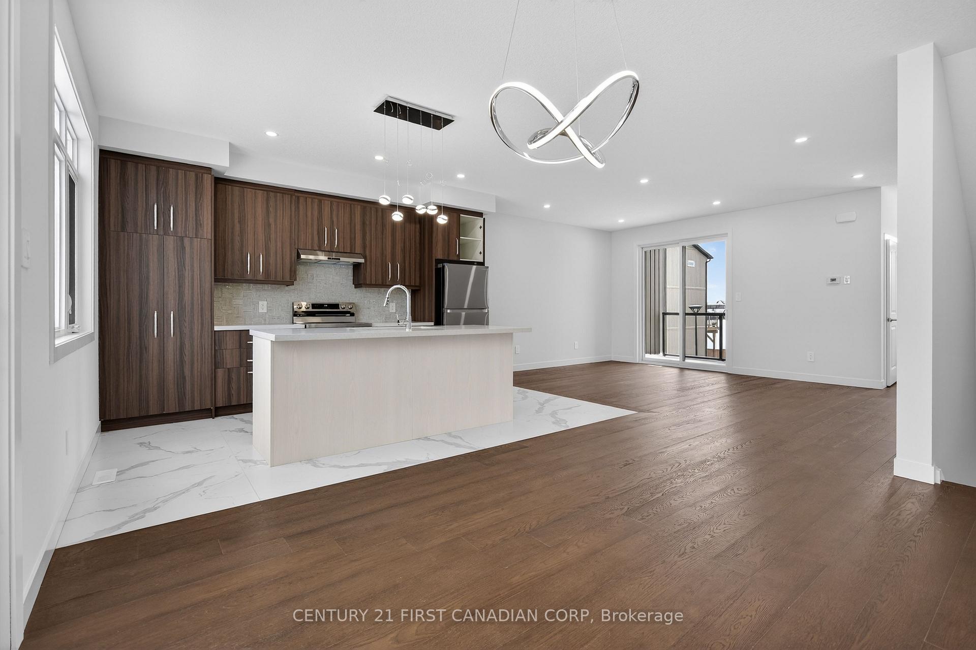 Photo 12 of Unit 16, 349 Southdale Road E, London, South W — HOMEH