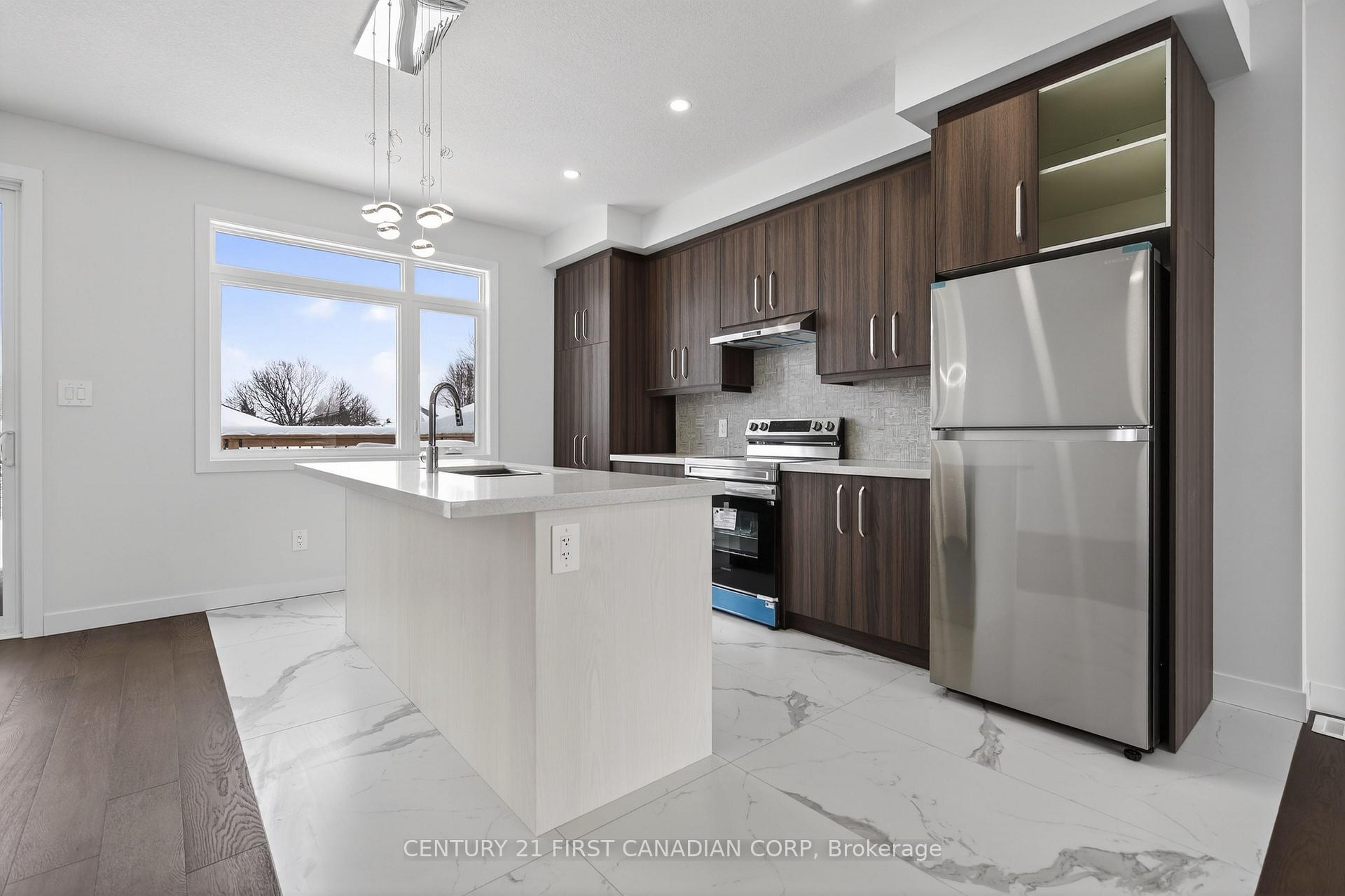 Photo 13 of Unit 16, 349 Southdale Road E, London, South W — HOMEH