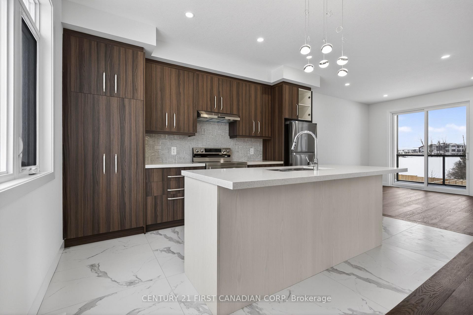 Photo 15 of Unit 16, 349 Southdale Road E, London, South W — HOMEH