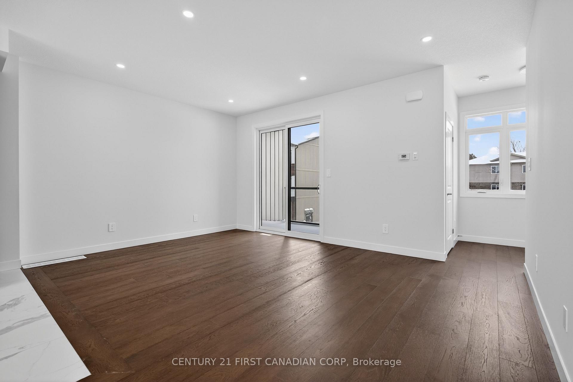 Photo 19 of Unit 16, 349 Southdale Road E, London, South W — HOMEH