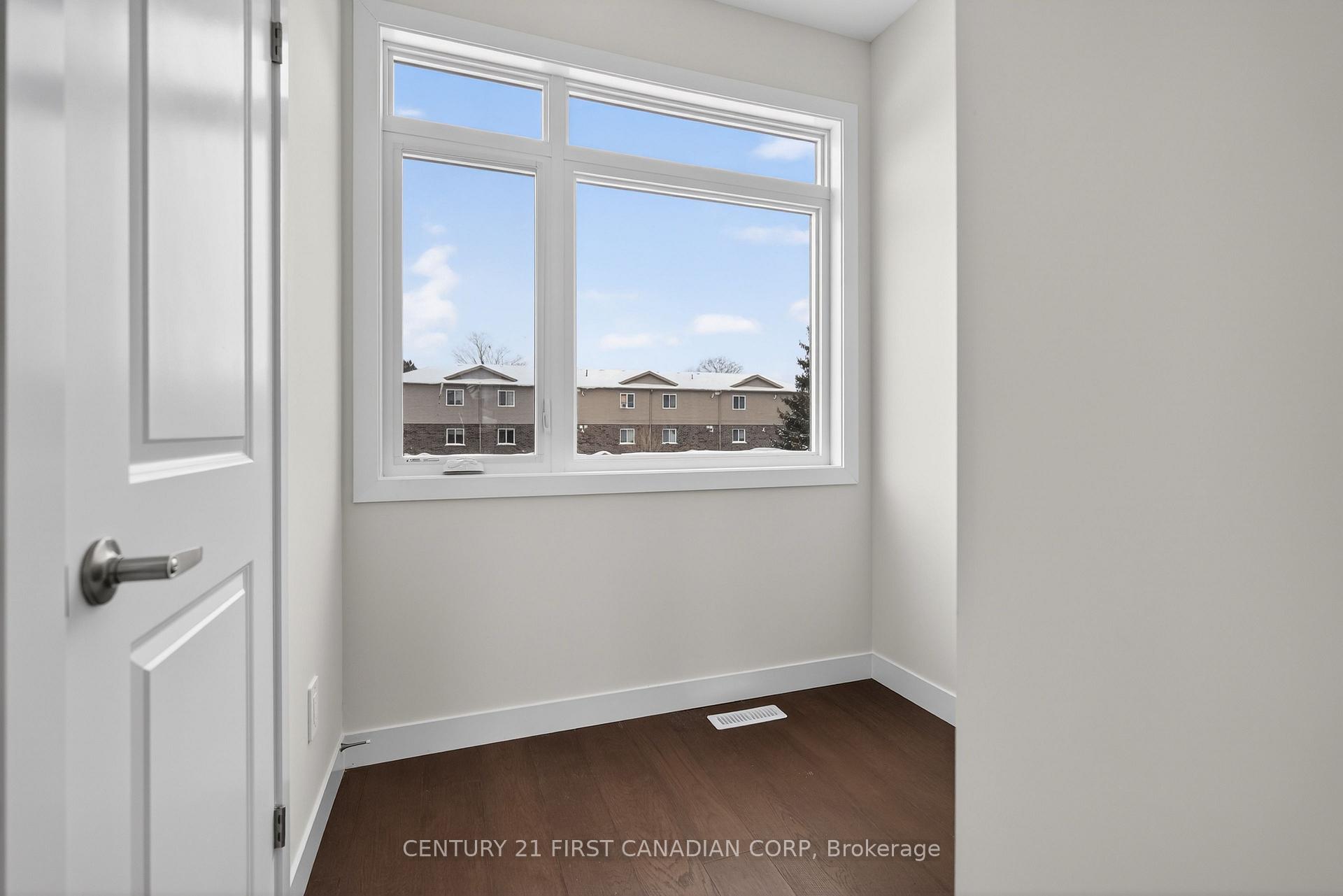 Photo 24 of Unit 16, 349 Southdale Road E, London, South W — HOMEH