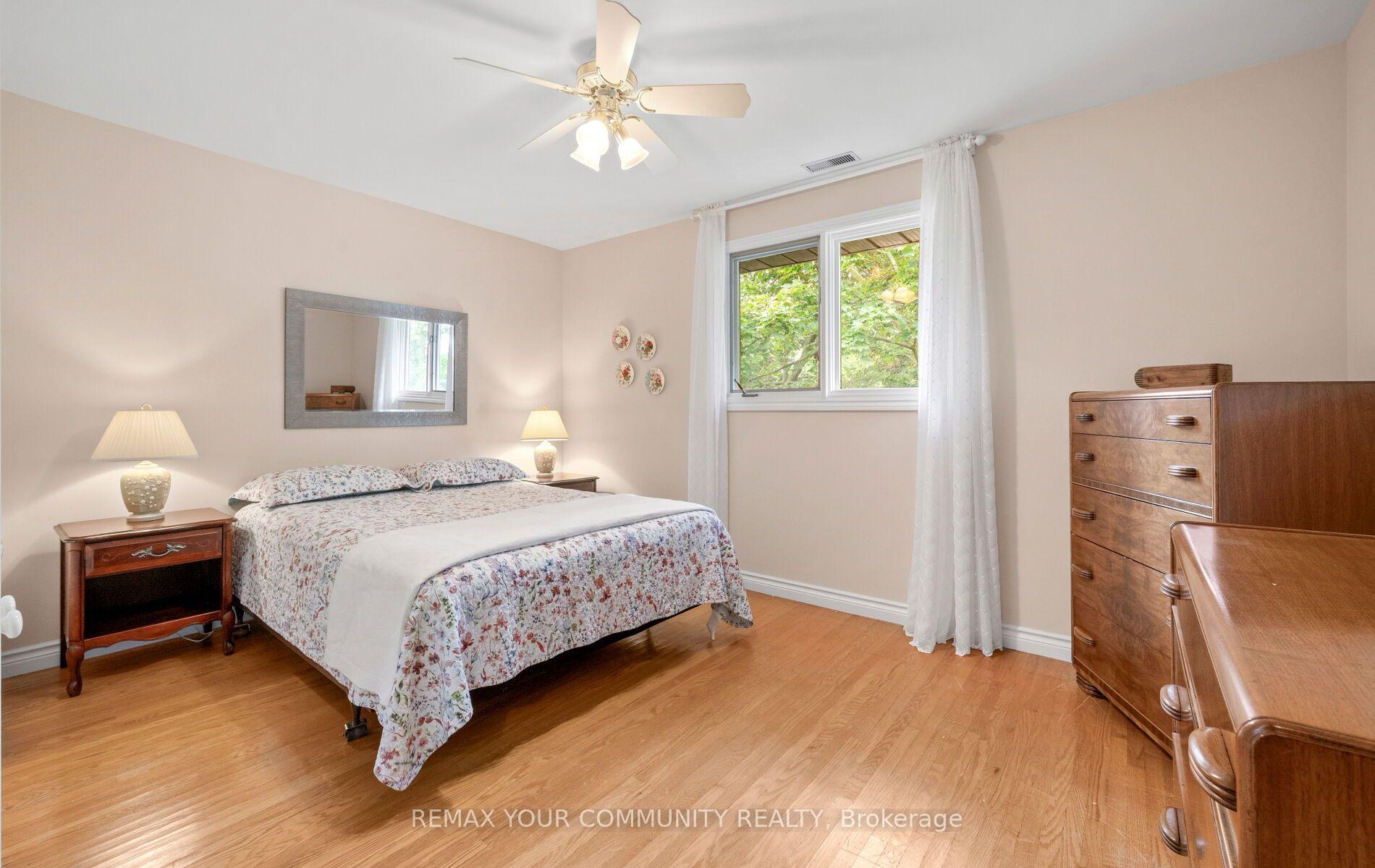 Photo 22 of 10 Glenview Drive, Aurora, Aurora Highlands — HOMEH
