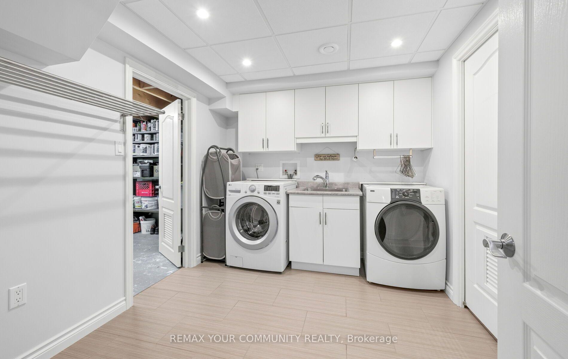 Photo 29 of 10 Glenview Drive, Aurora, Aurora Highlands — HOMEH