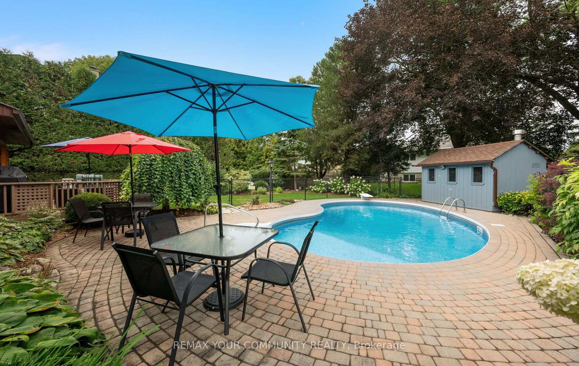 Photo 32 of 10 Glenview Drive, Aurora, Aurora Highlands — HOMEH