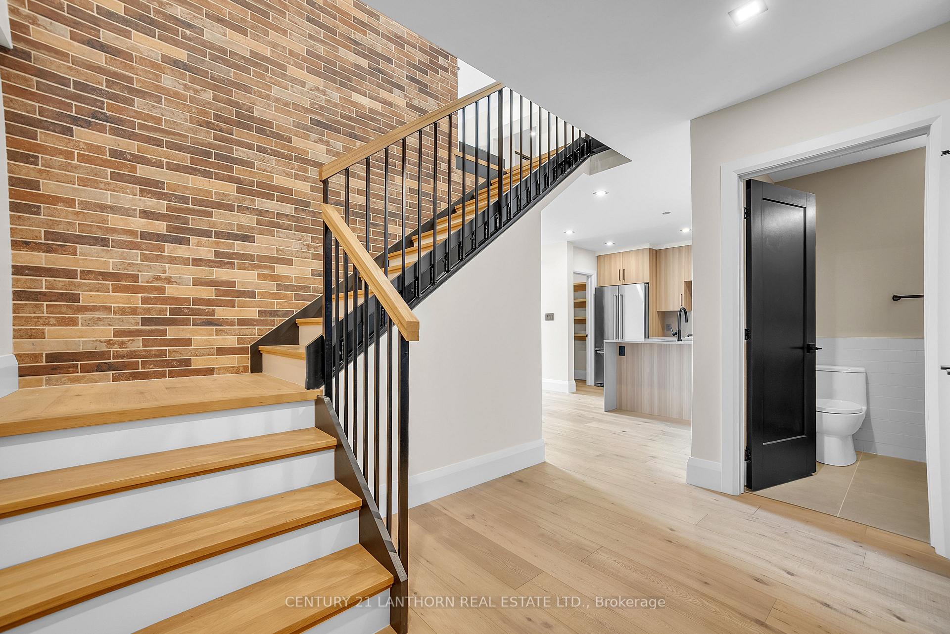 Photo 11 of Unit Unit # 7, 38 Front Street, Quinte West, Trenton Ward — HOMEH
