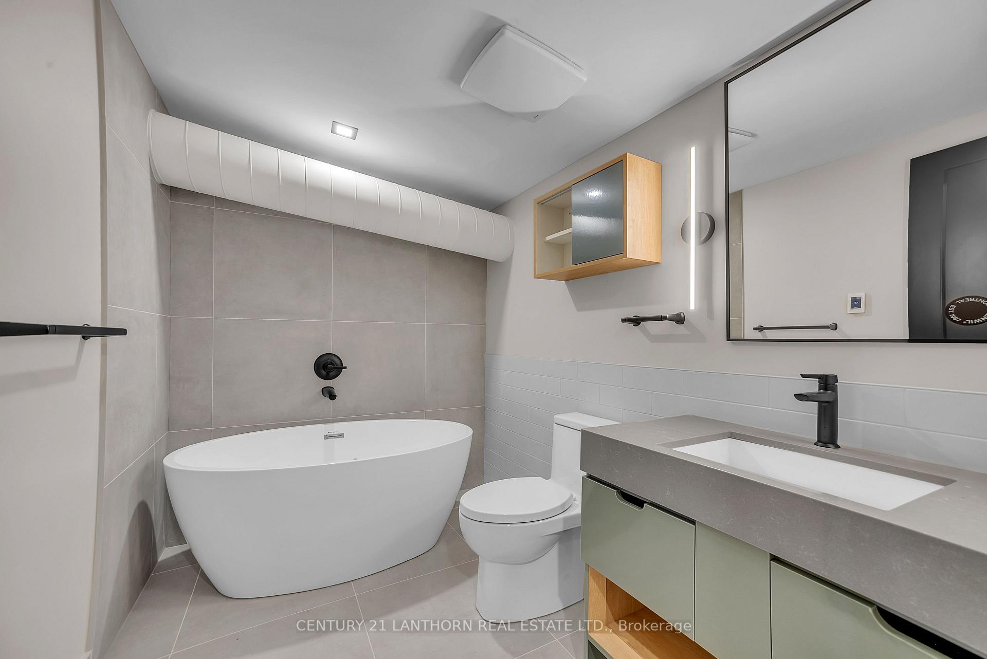 Photo 24 of Unit Unit # 7, 38 Front Street, Quinte West, Trenton Ward — HOMEH
