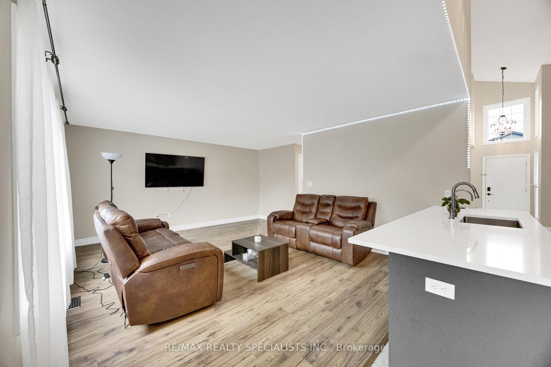 Photo 19 of Unit 18, 3270 Singleton Avenue, London, South W — HOMEH