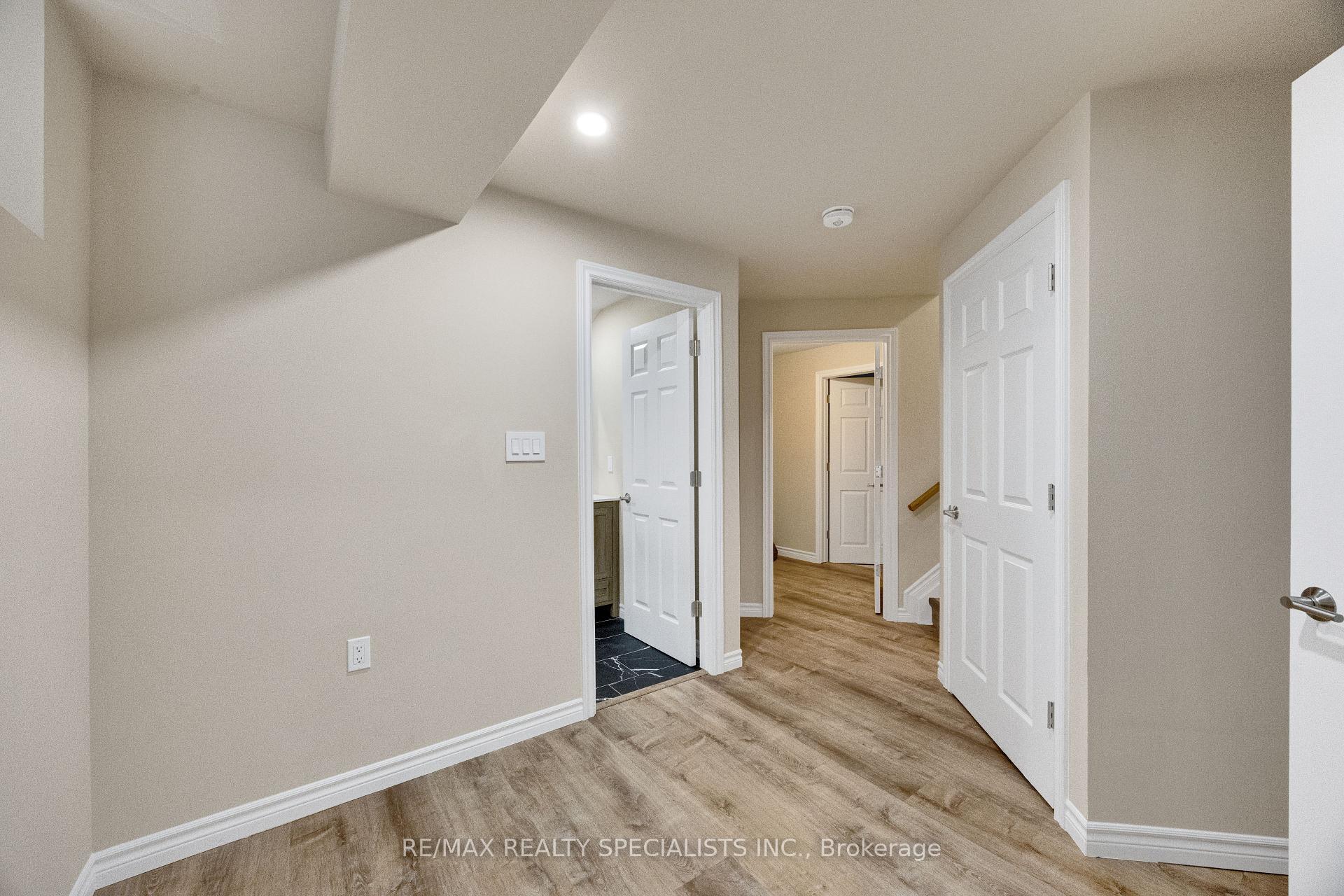 Photo 37 of Unit 18, 3270 Singleton Avenue, London, South W — HOMEH