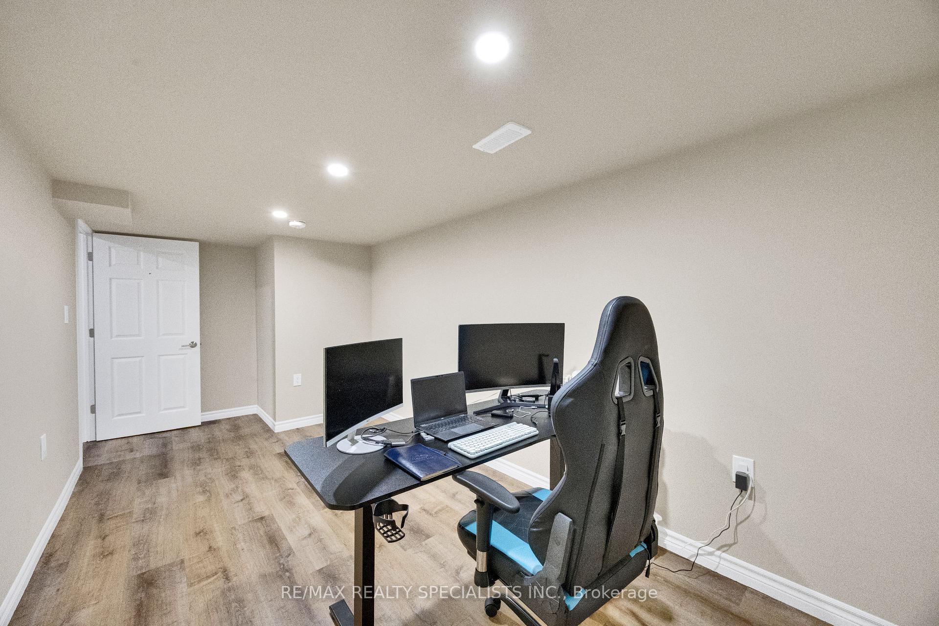 Photo 41 of Unit 18, 3270 Singleton Avenue, London, South W — HOMEH