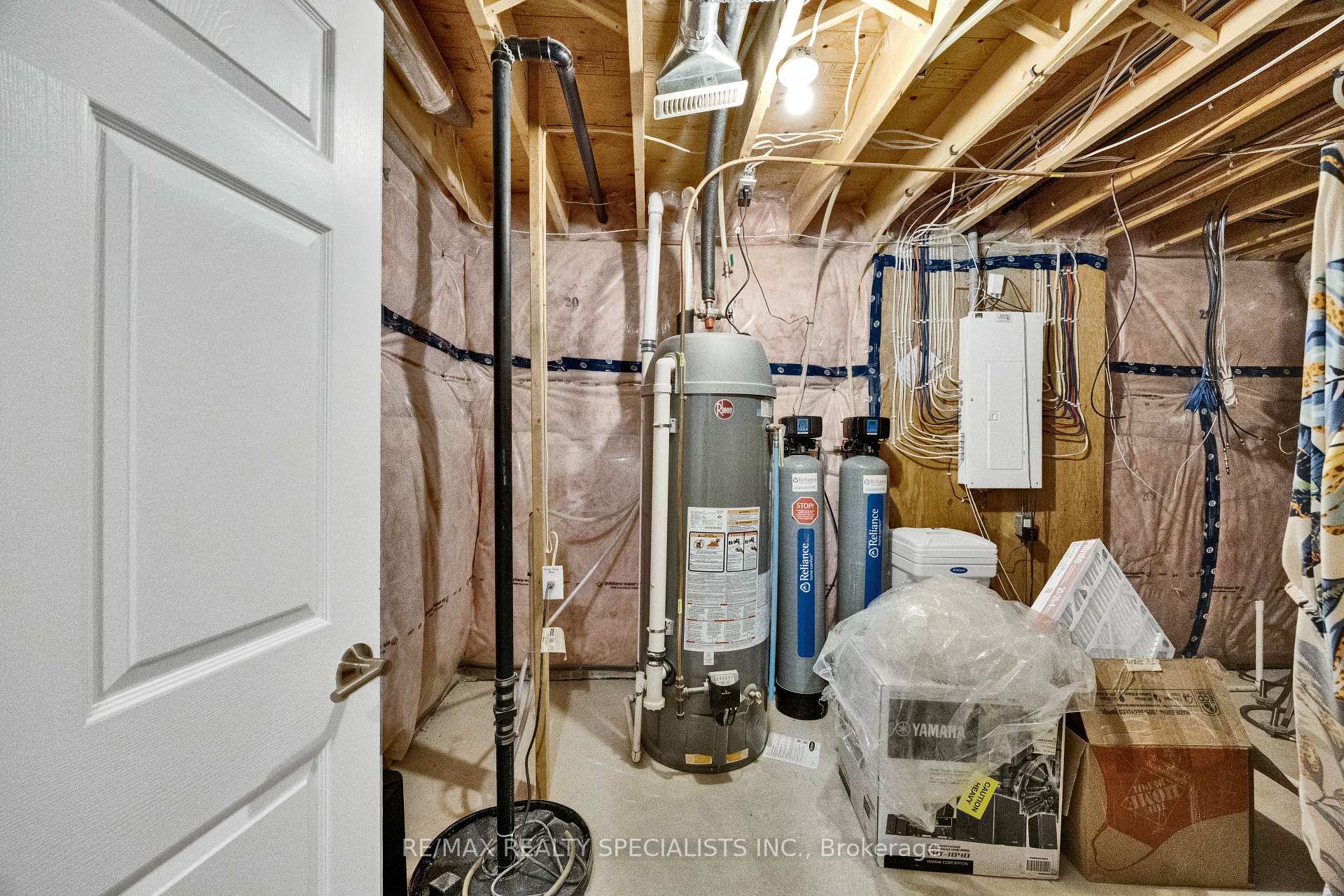 Photo 42 of Unit 18, 3270 Singleton Avenue, London, South W — HOMEH