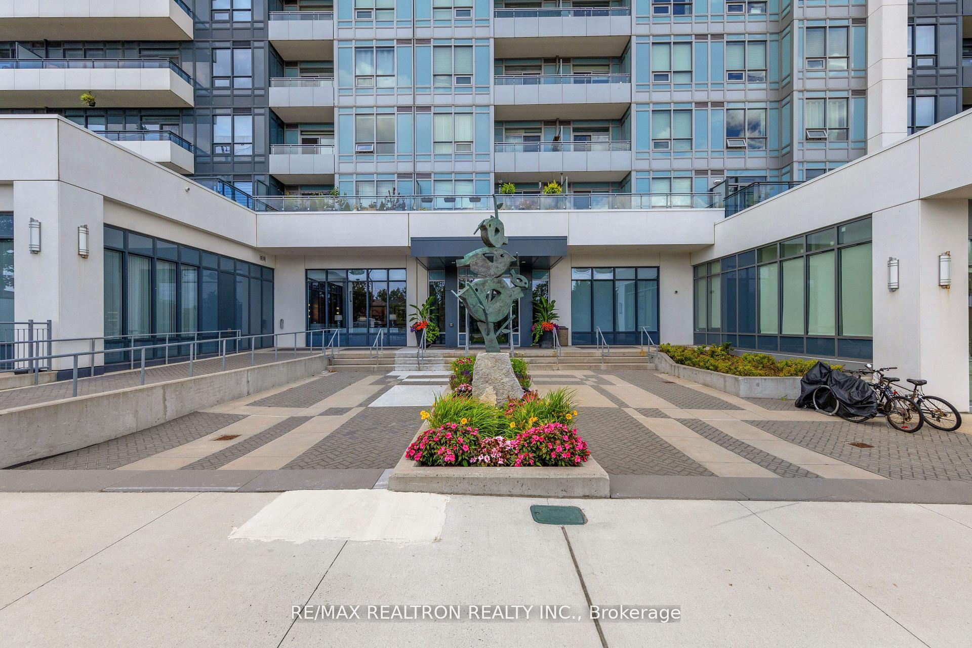 Photo 3 of Unit 1225, 7900 Bathurst Street, Vaughan, Beverley Glen — HOMEH