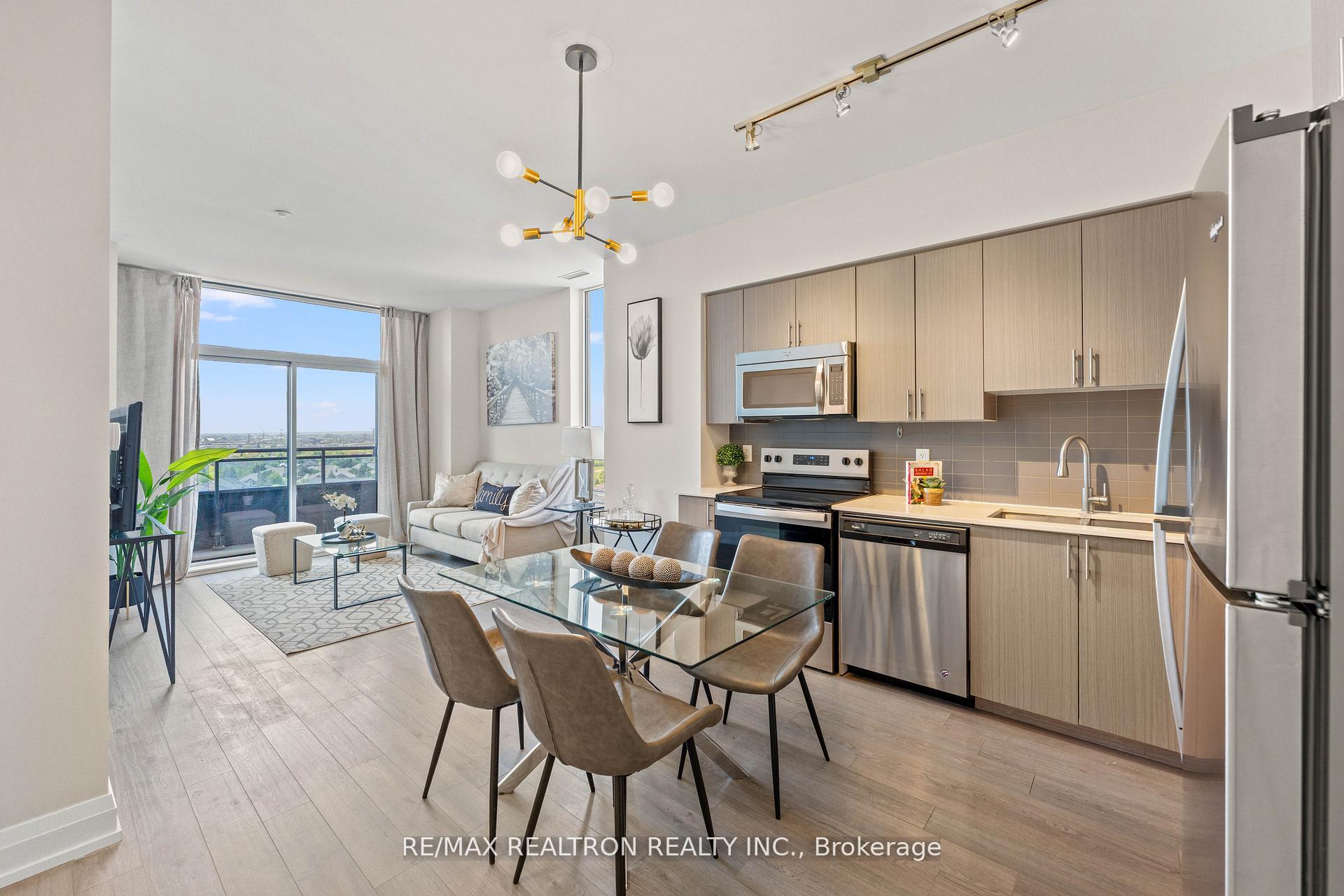 Photo 10 of Unit 1225, 7900 Bathurst Street, Vaughan, Beverley Glen — HOMEH