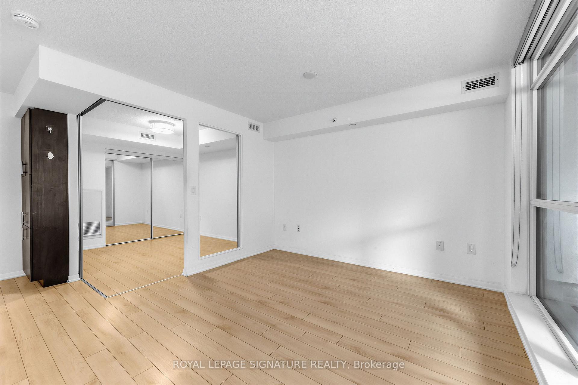 Photo 5 of Unit 331, 830 Lawrence Avenue W, North York, Yorkdale-Glen Park — HOMEH