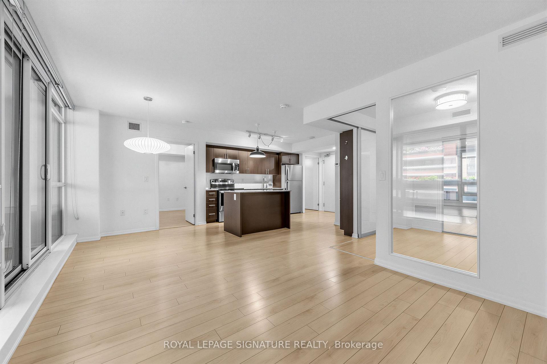 Photo 7 of Unit 331, 830 Lawrence Avenue W, North York, Yorkdale-Glen Park — HOMEH