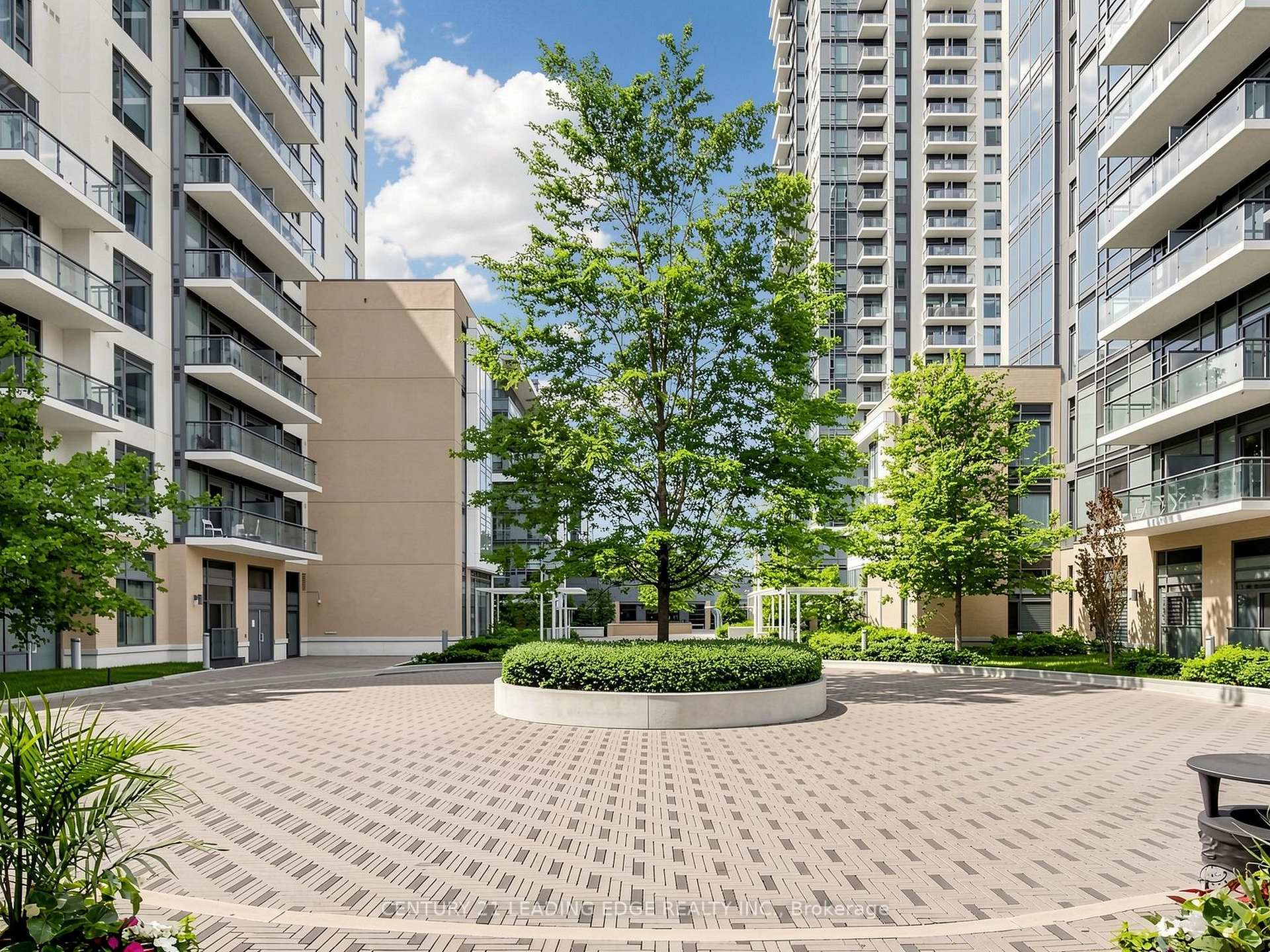 Photo 3 of Unit 427, 50 Ann O'Reilly Road, North York, Henry Farm — HOMEH