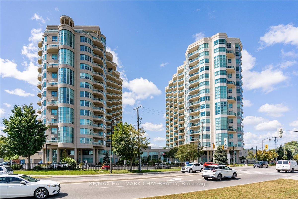 Photo of Unit 1411, 2 Toronto Street