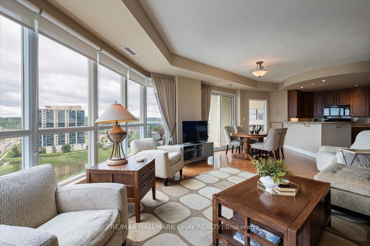 Photo 12 of Unit 1411, 2 Toronto Street, Barrie, City Centre — HOMEH