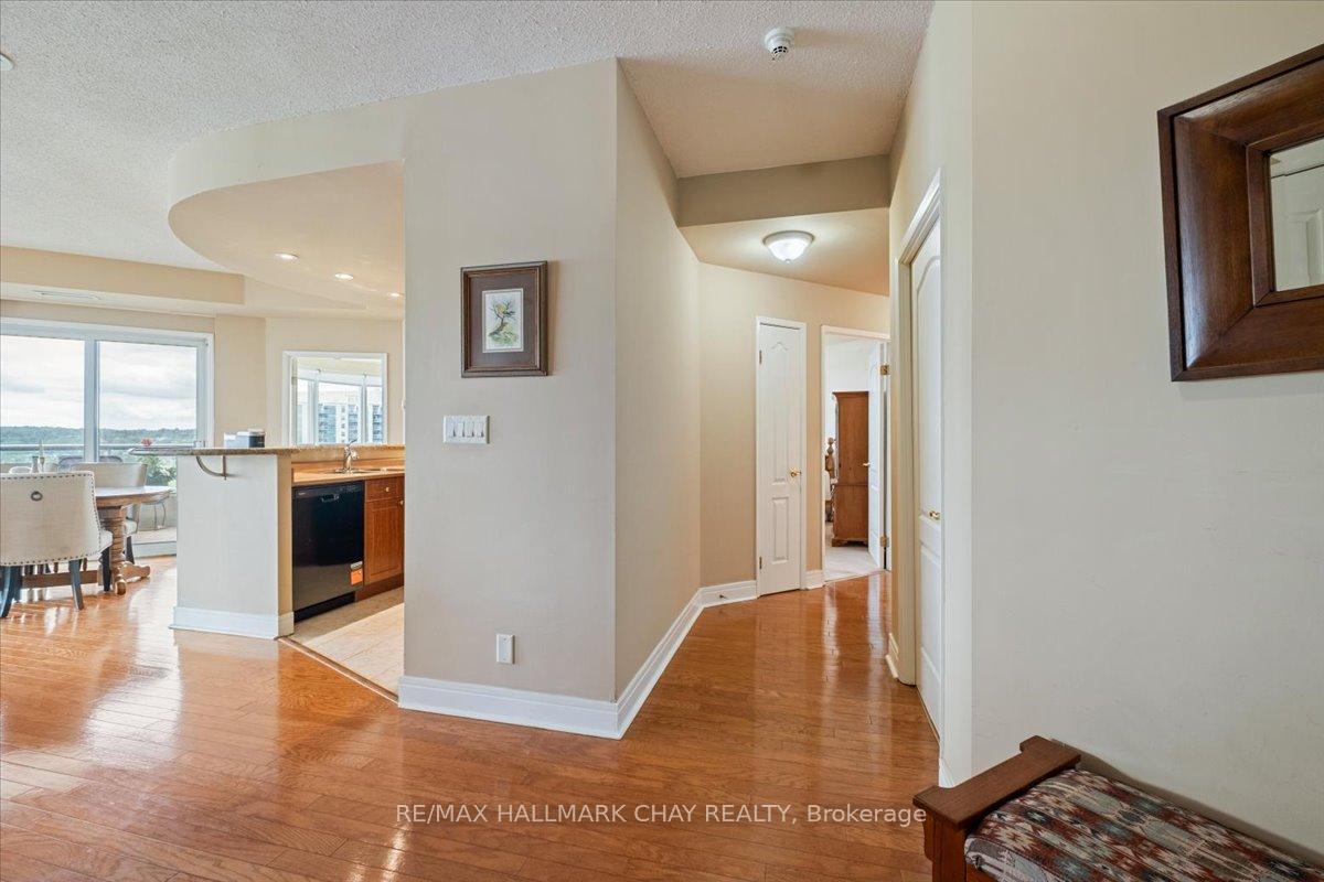 Photo 24 of Unit 1411, 2 Toronto Street, Barrie, City Centre — HOMEH
