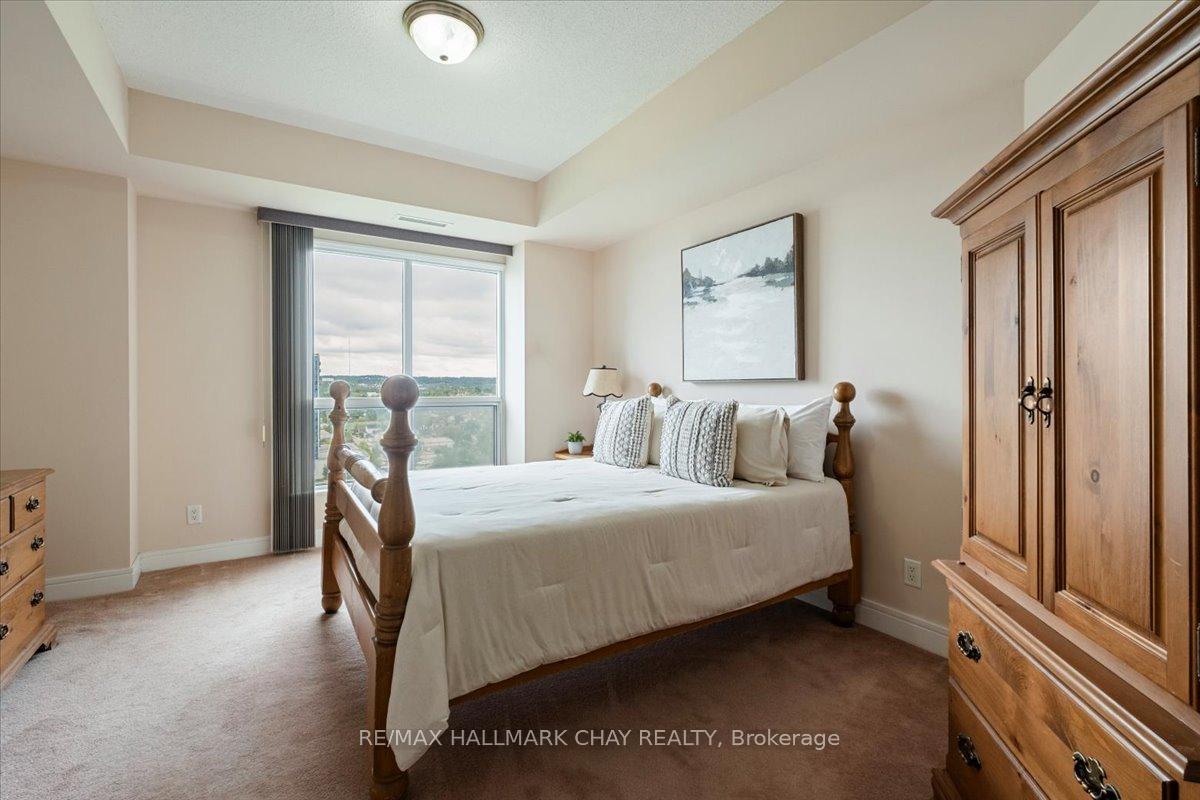 Photo 32 of Unit 1411, 2 Toronto Street, Barrie, City Centre — HOMEH