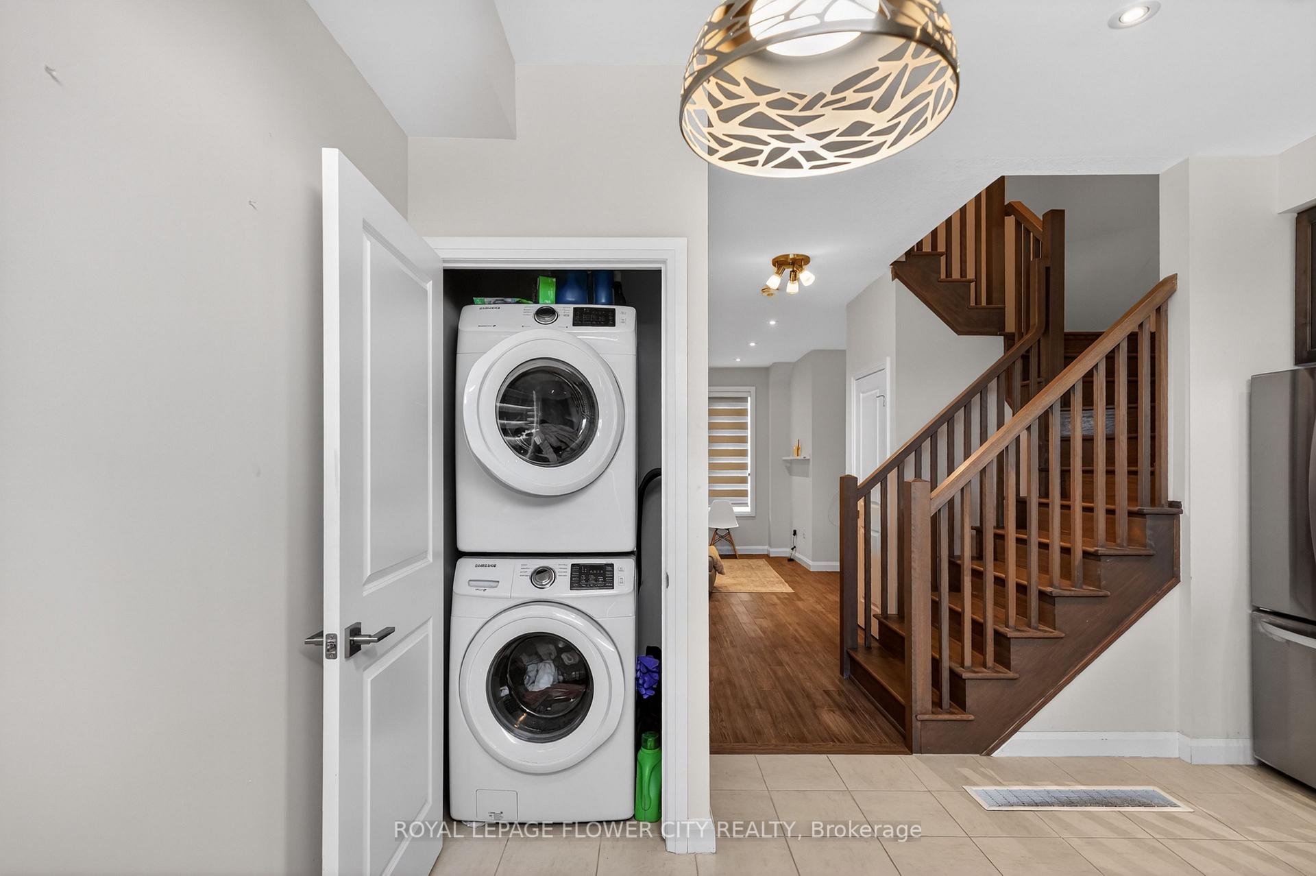 Photo 11 of Unit 28, 1169 Garner Road E, Hamilton, Ancaster — HOMEH