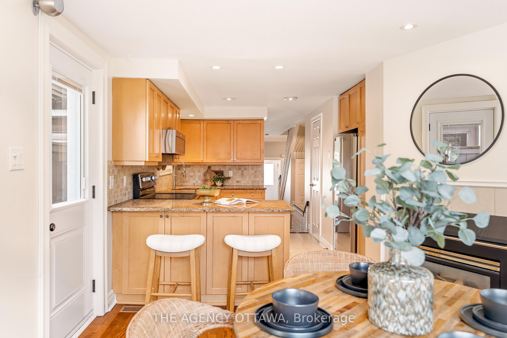 Photo 51 of 417 Daly Avenue, Ottawa, Sandy Hill — HOMEH
