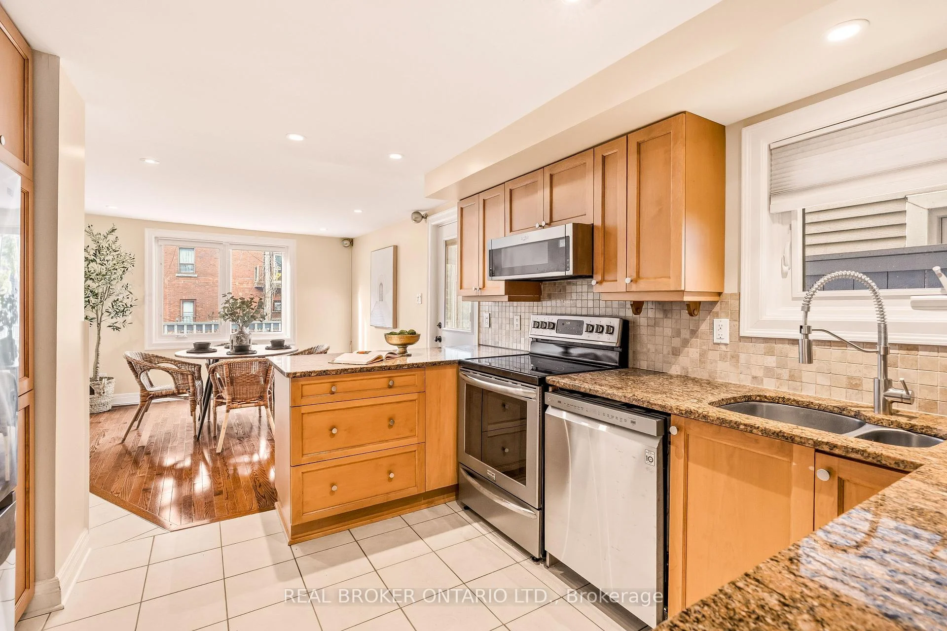 Photo 59 of 417 Daly Avenue, Ottawa, Sandy Hill — HOMEH