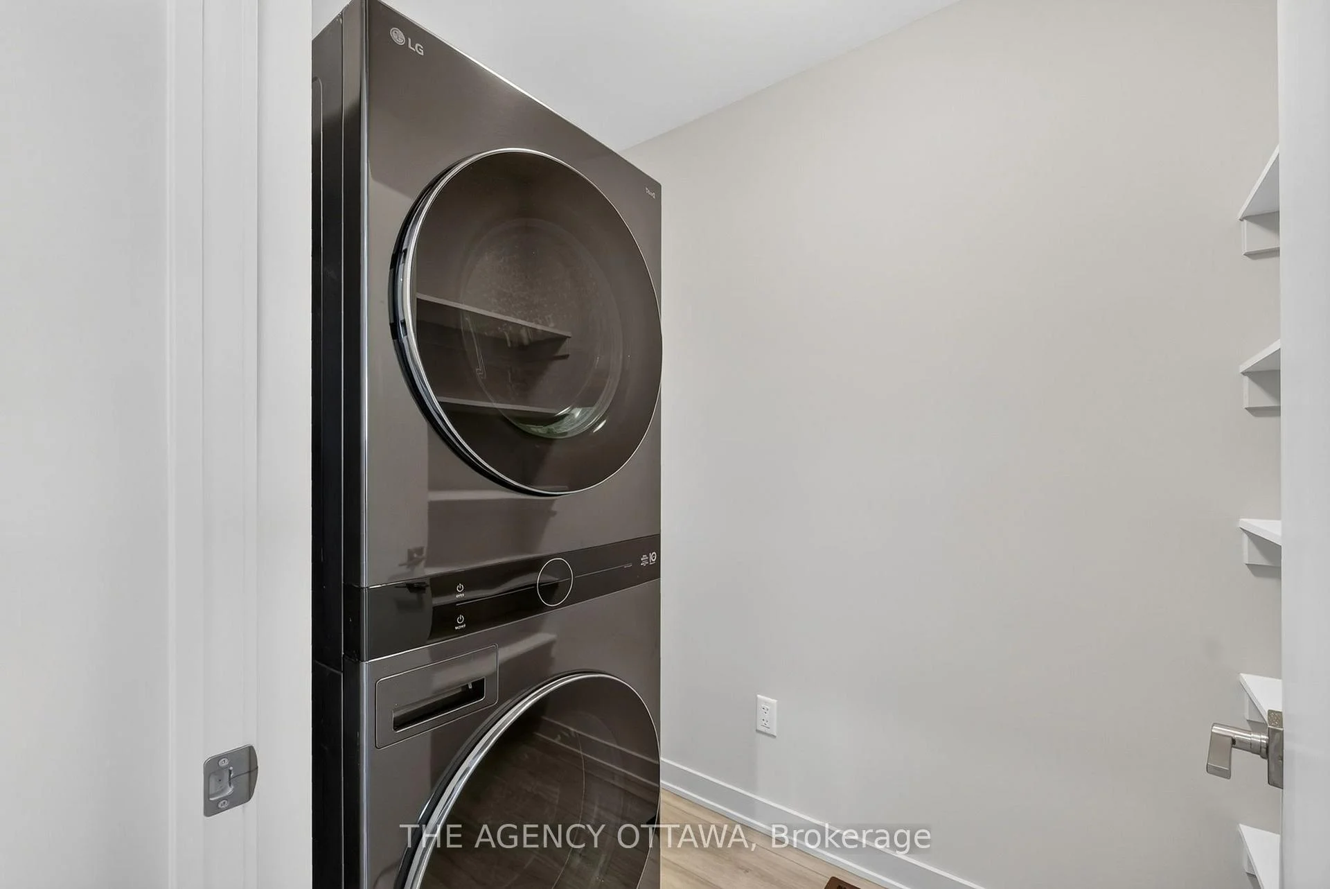 Photo 75 of 417 Daly Avenue, Ottawa, Sandy Hill — HOMEH
