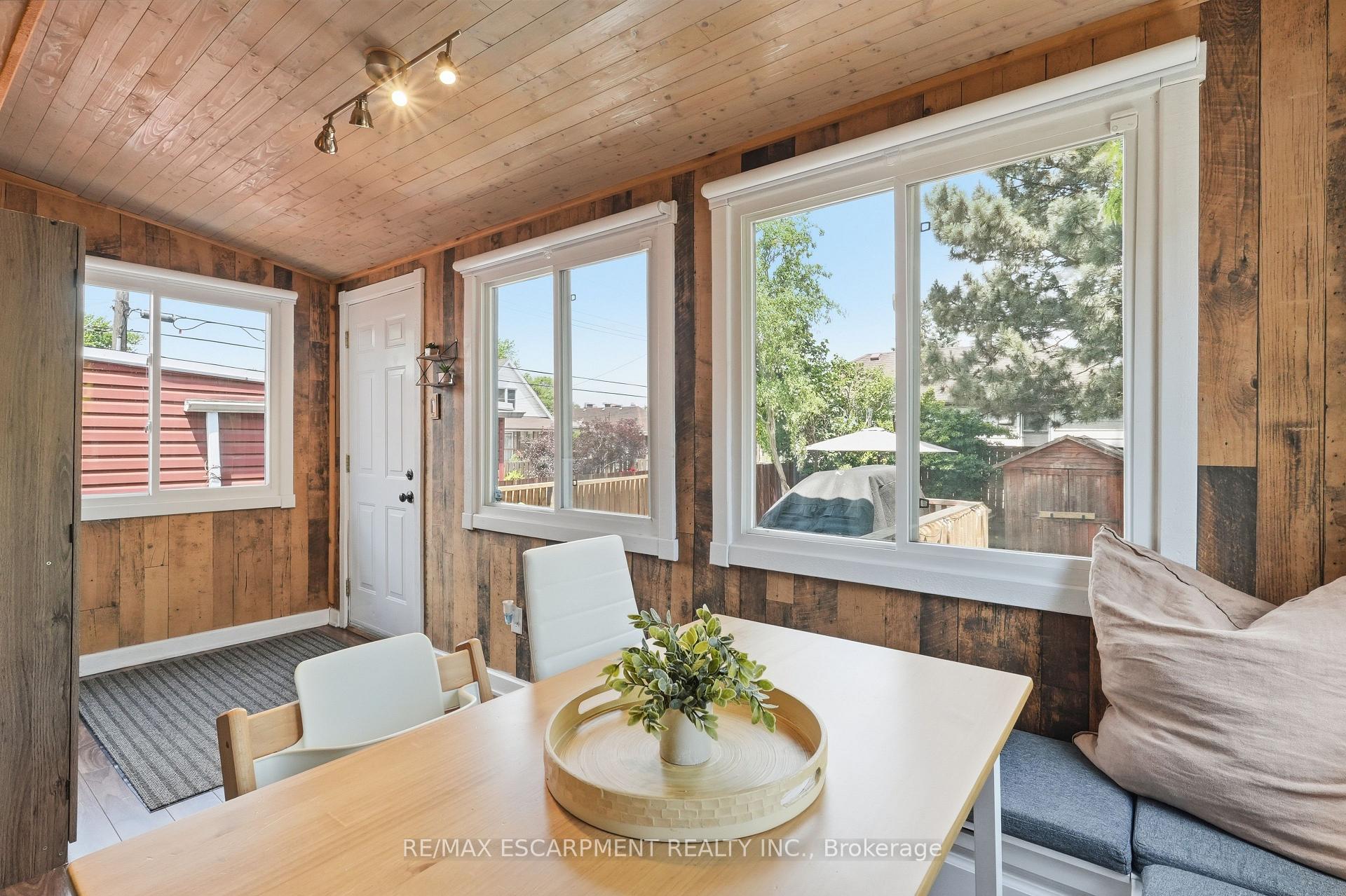 Photo 11 of 141 McAnulty Boulevard, Hamilton, Crown Point — HOMEH