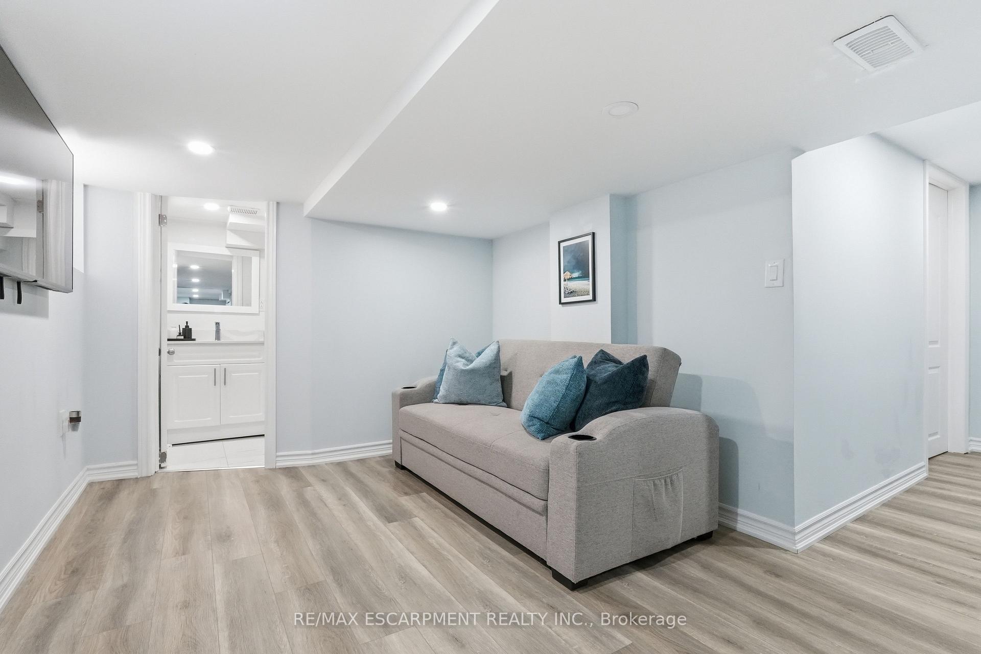 Photo 26 of 141 McAnulty Boulevard, Hamilton, Crown Point — HOMEH