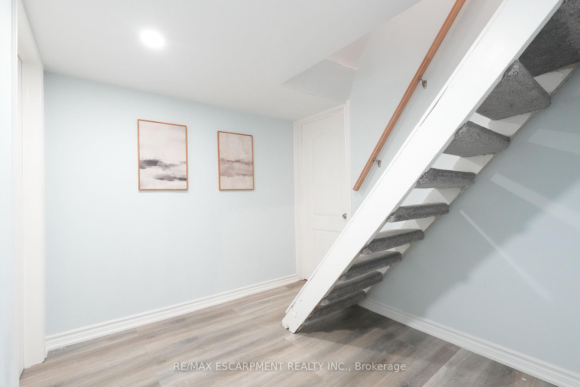 Photo 31 of 141 McAnulty Boulevard, Hamilton, Crown Point — HOMEH