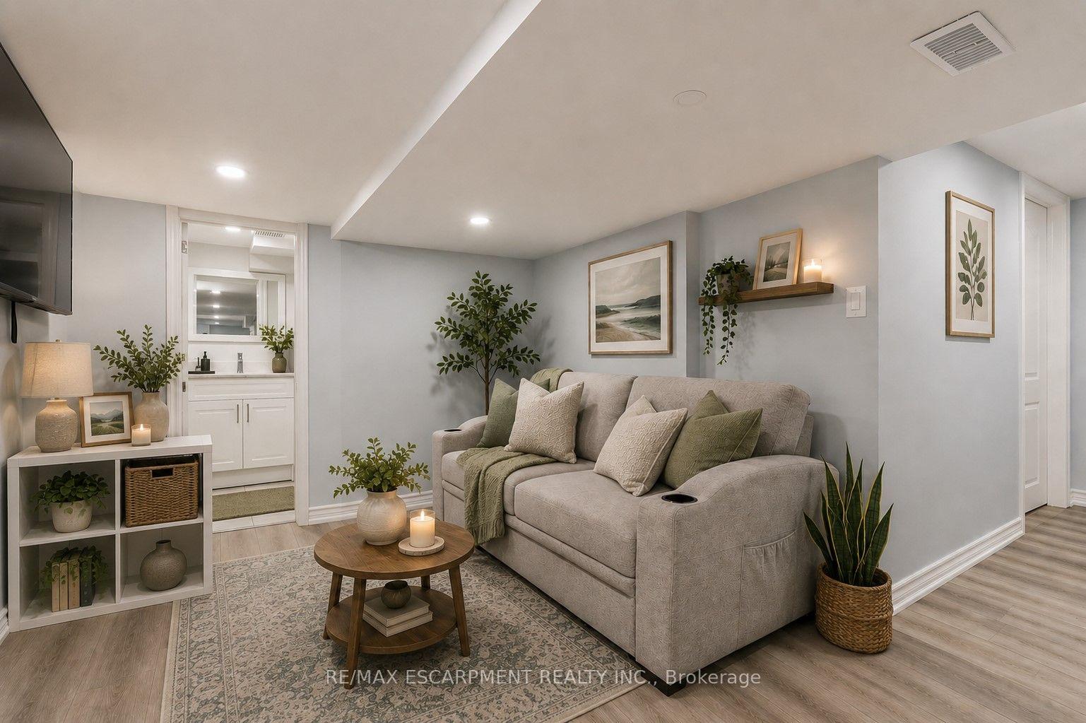 Photo 46 of 141 McAnulty Boulevard, Hamilton, Crown Point — HOMEH