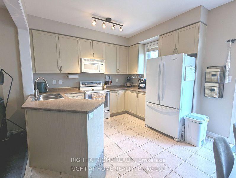 Photo 10 of 95 Collier Crescent, Essa, Angus — HOMEH