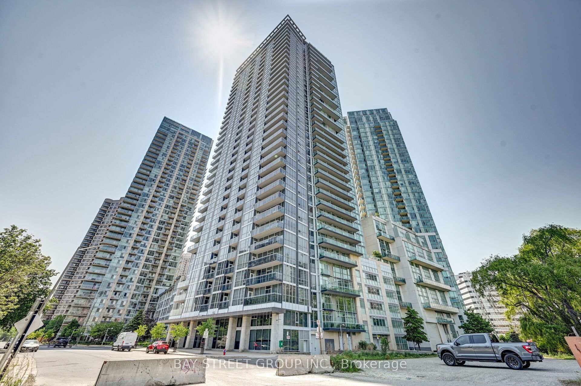 Photo 1 of Unit 609, 223 Webb Drive, Mississauga, City Centre — HOMEH
