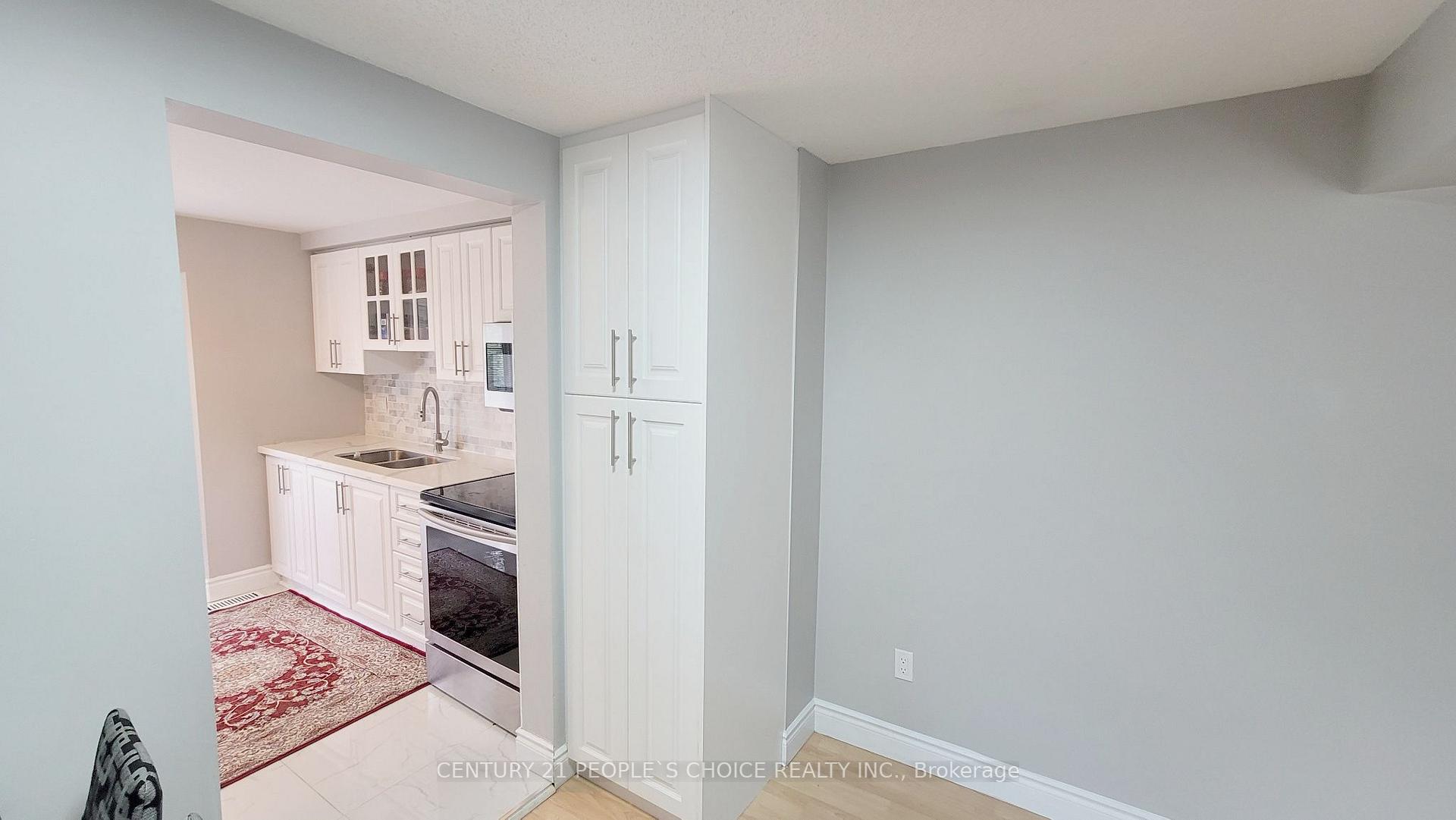 Photo 21 of Unit B, 620 Settlersfield Court, Waterloo, Beechwood West — HOMEH