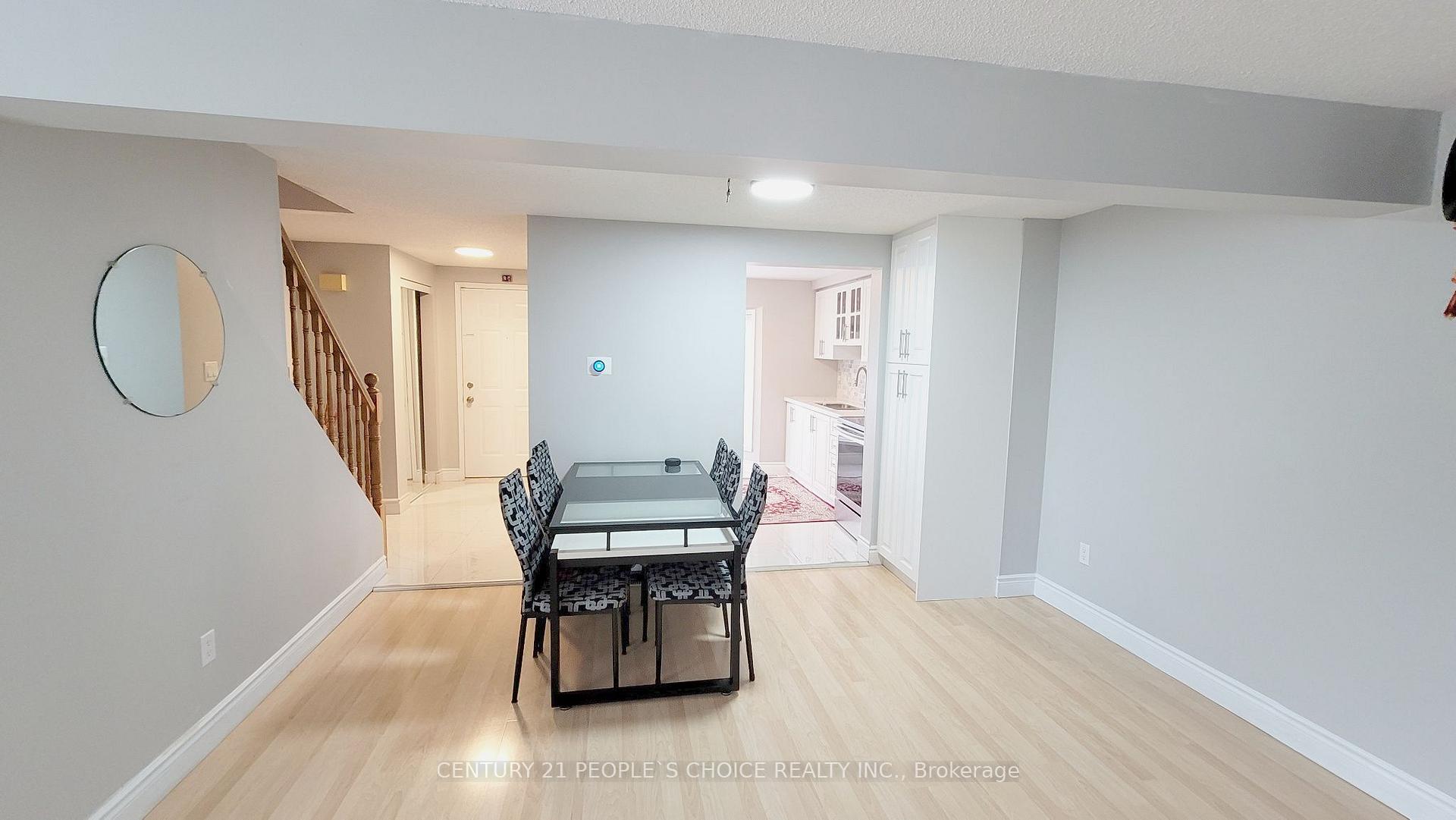 Photo 28 of Unit B, 620 Settlersfield Court, Waterloo, Beechwood West — HOMEH
