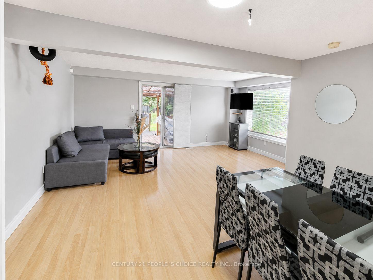 Photo 30 of Unit B, 620 Settlersfield Court, Waterloo, Beechwood West — HOMEH