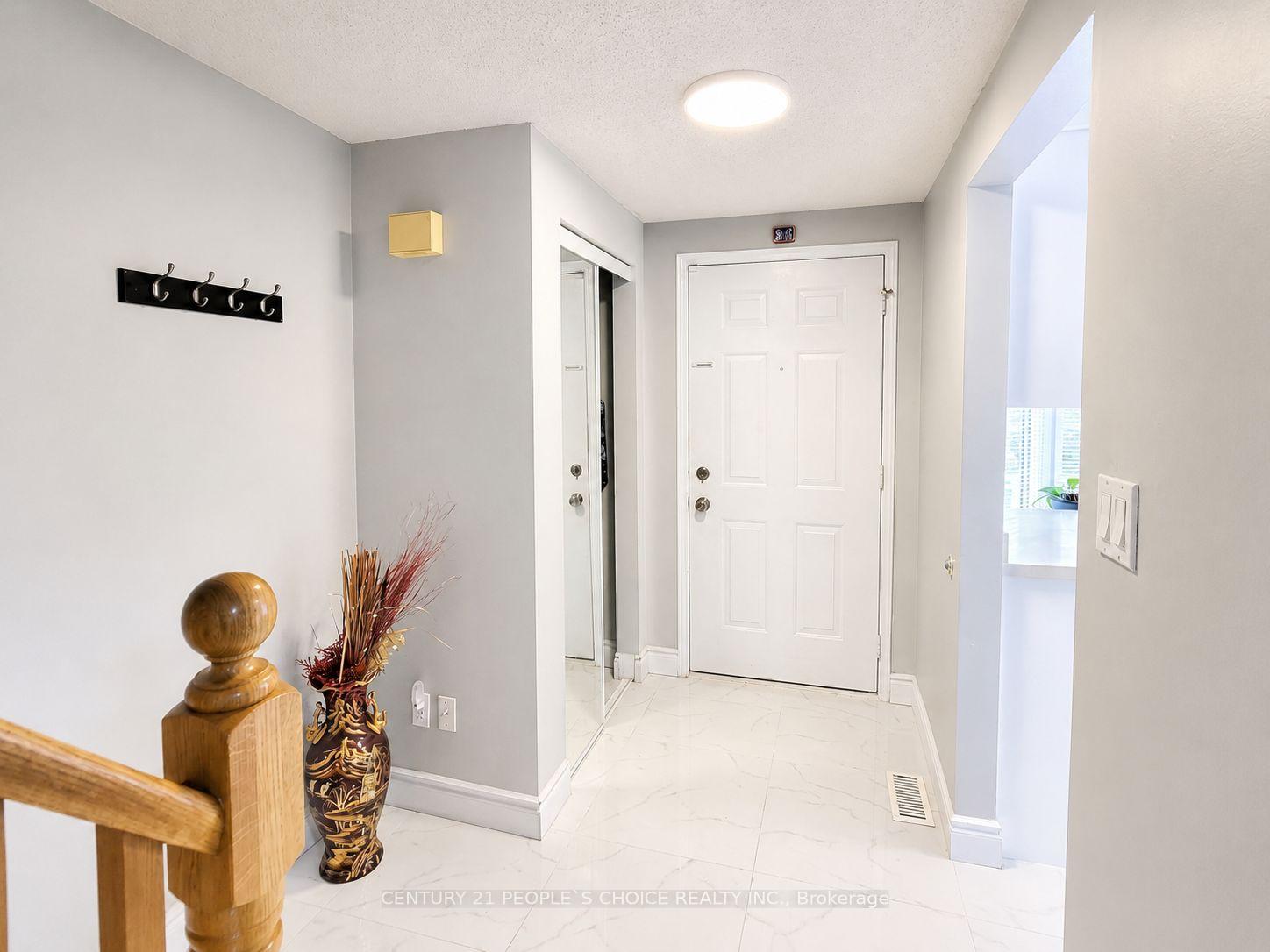 Photo 43 of Unit B, 620 Settlersfield Court, Waterloo, Beechwood West — HOMEH