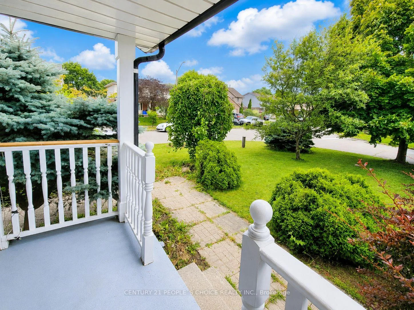 Photo 11 of Unit B, 620 Settlersfield Court, Waterloo, Beechwood West — HOMEH