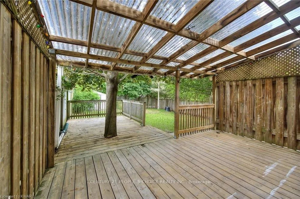 Photo 29 of Unit B, 620 Settlersfield Court, Waterloo, Beechwood West — HOMEH