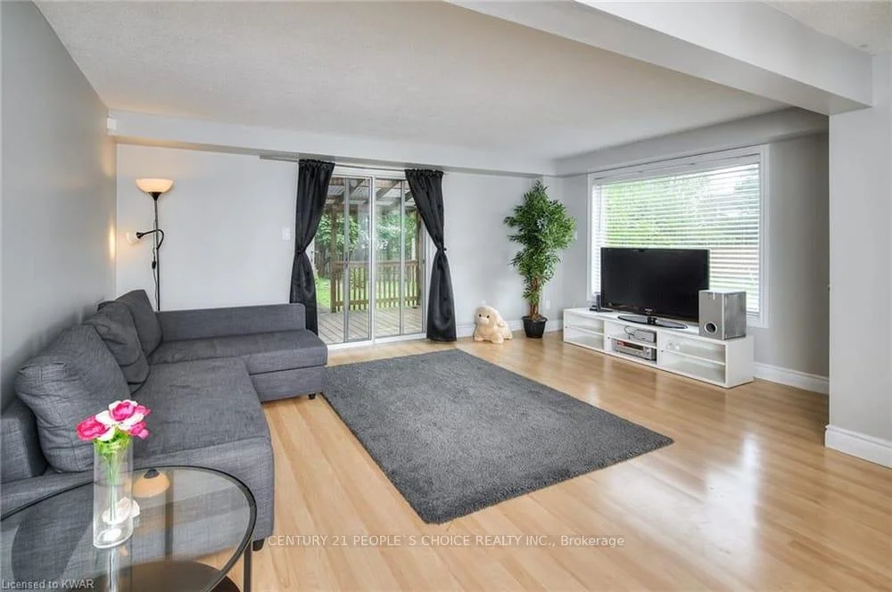 Photo 40 of Unit B, 620 Settlersfield Court, Waterloo, Beechwood West — HOMEH