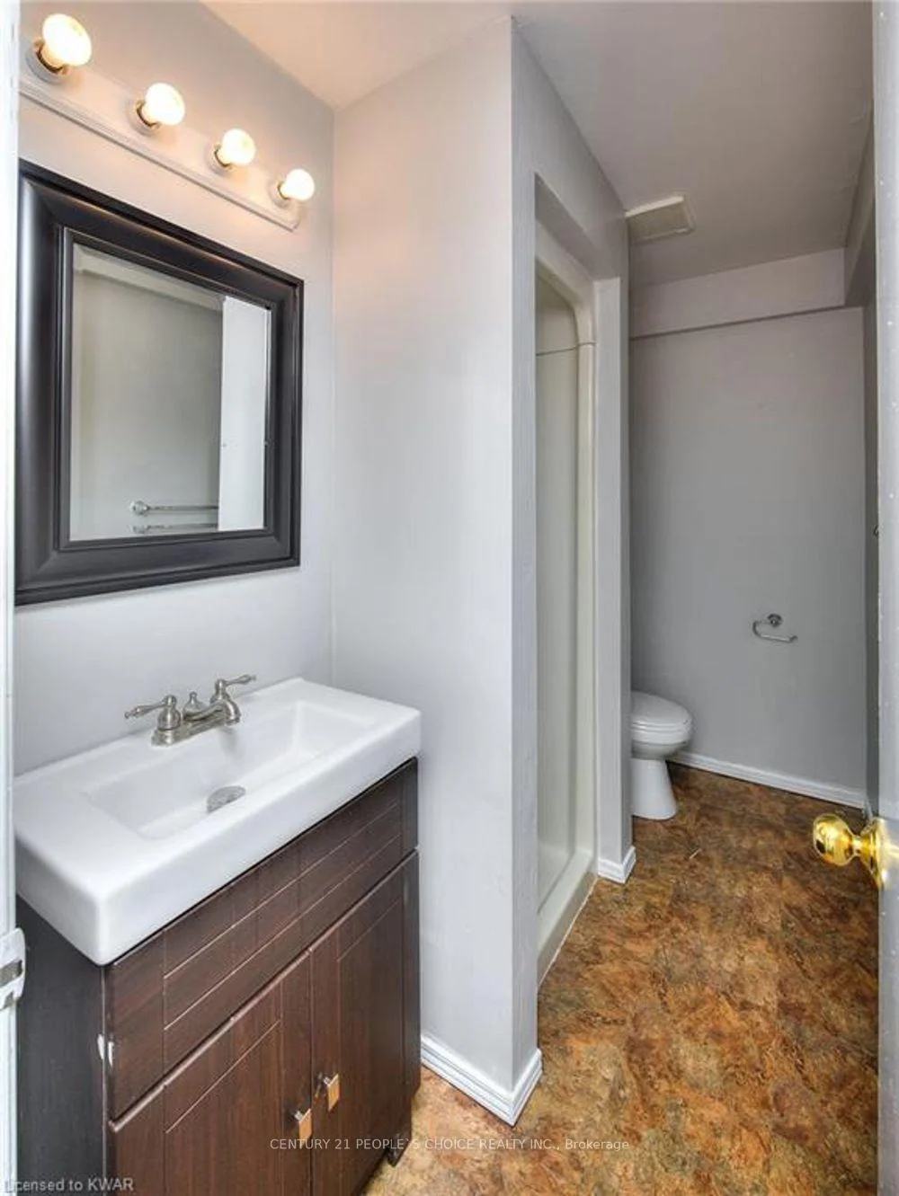 Photo 44 of Unit B, 620 Settlersfield Court, Waterloo, Beechwood West — HOMEH