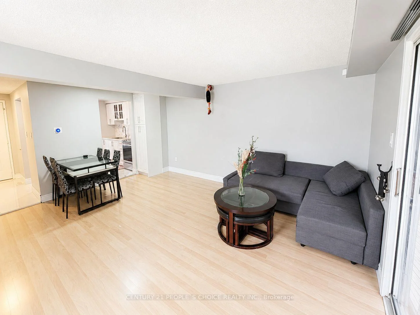 Photo 42 of Unit B, 620 Settlersfield Court, Waterloo, Beechwood West — HOMEH