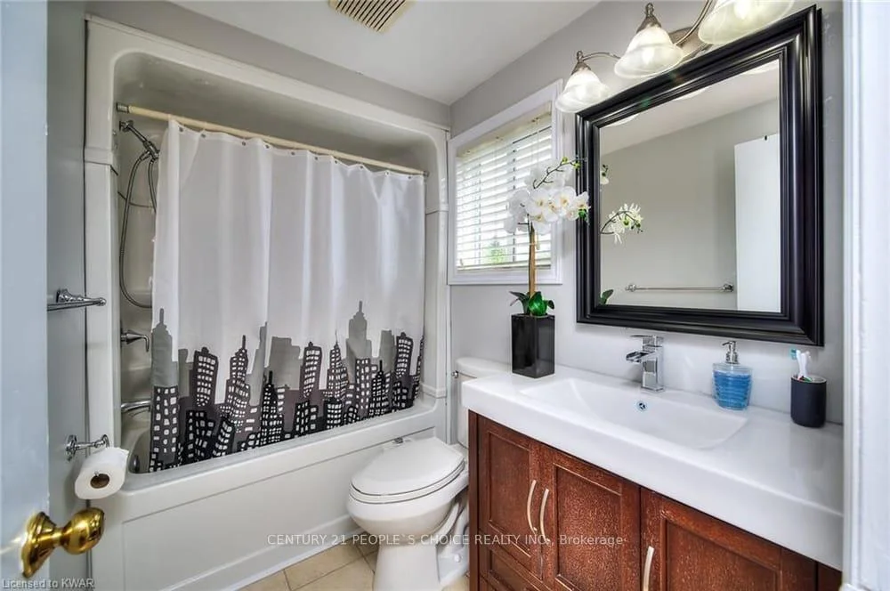 Photo 61 of Unit B, 620 Settlersfield Court, Waterloo, Beechwood West — HOMEH