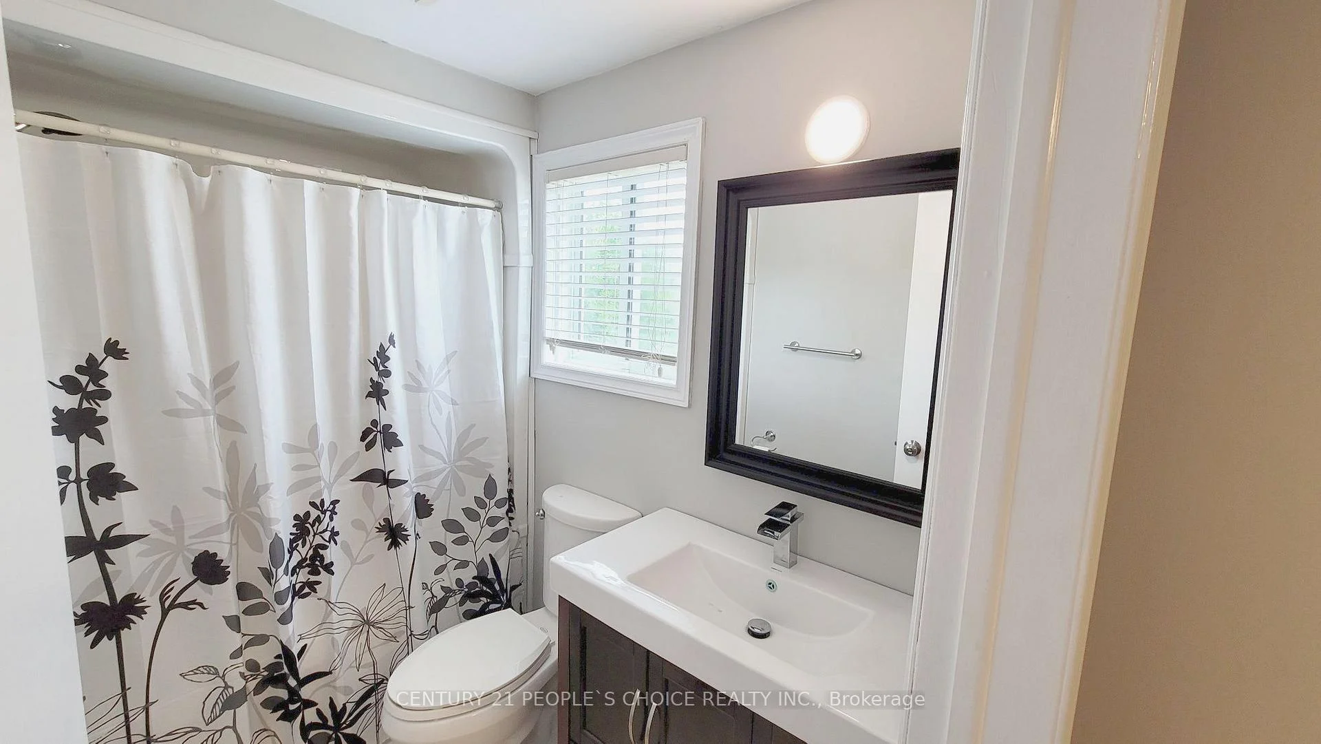 Photo 90 of Unit B, 620 Settlersfield Court, Waterloo, Beechwood West — HOMEH